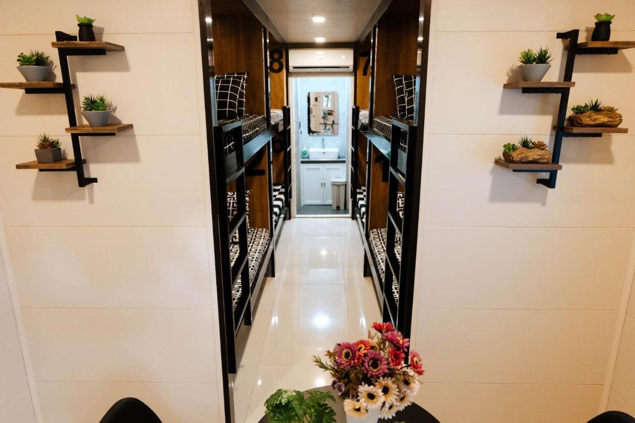 J & J Homestay Coron Exterior foto
