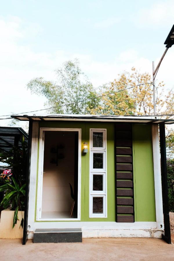 J & J Homestay Coron Exterior foto