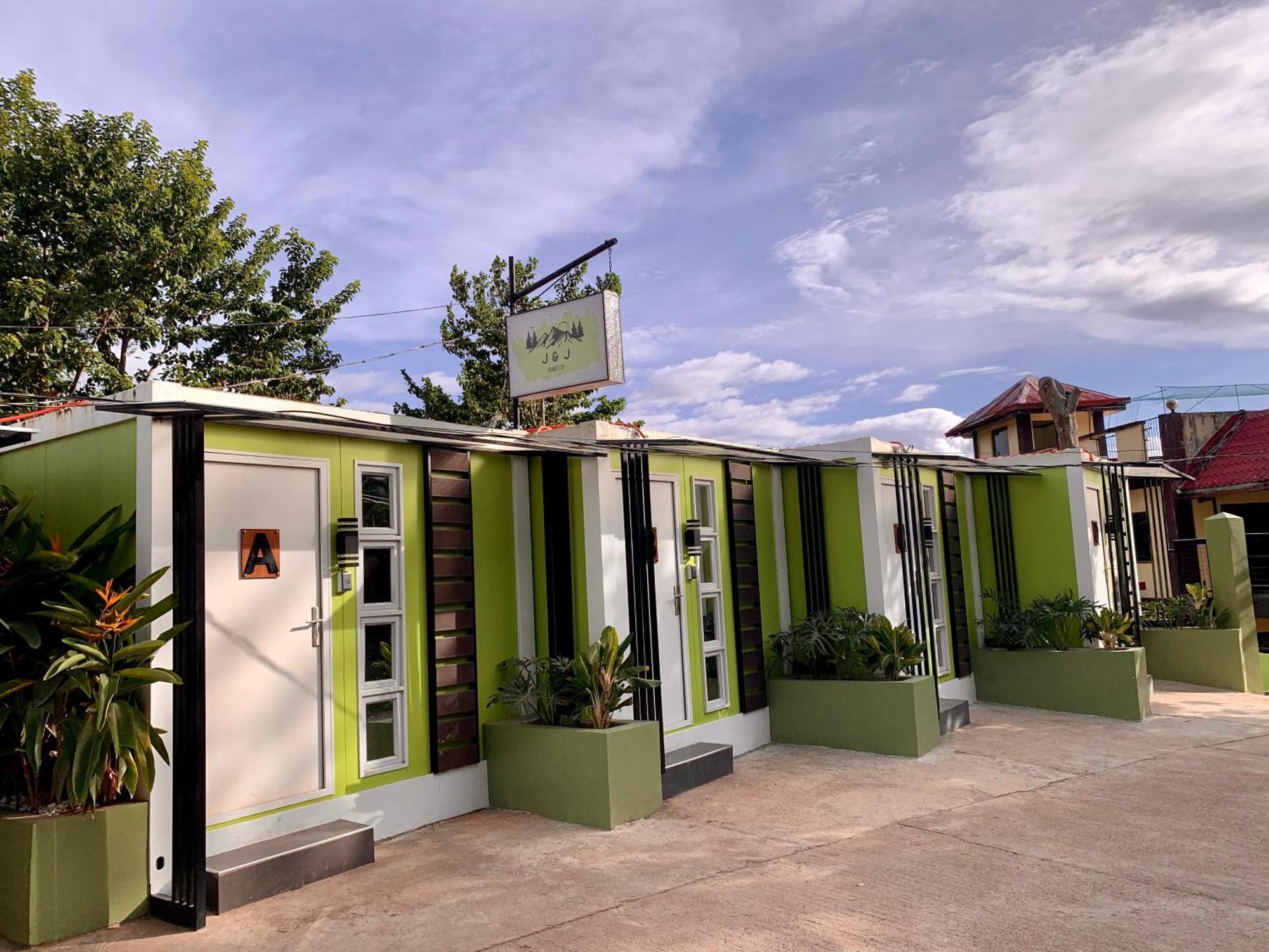 J & J Homestay Coron Exterior foto